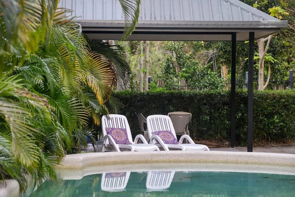 Unparalleled Upward Street Apartment-Close To City Cairns